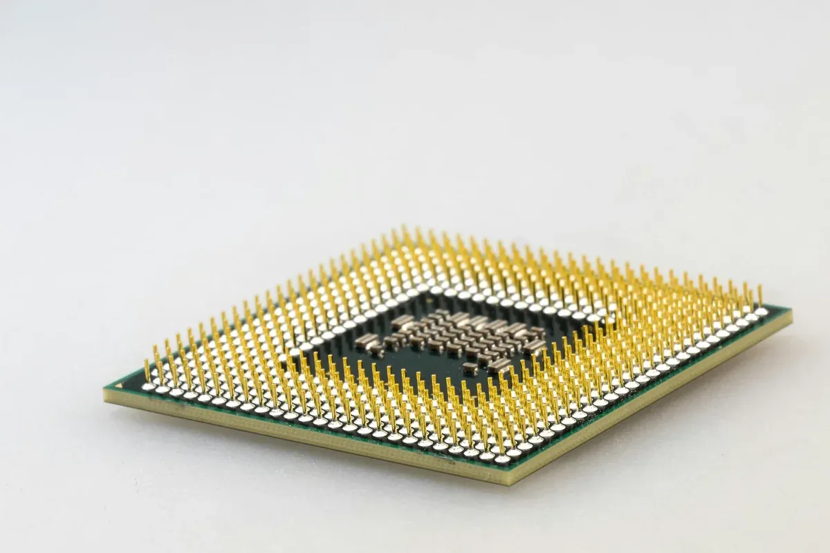 Intel U H HX T